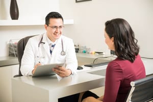 woman visits doctor