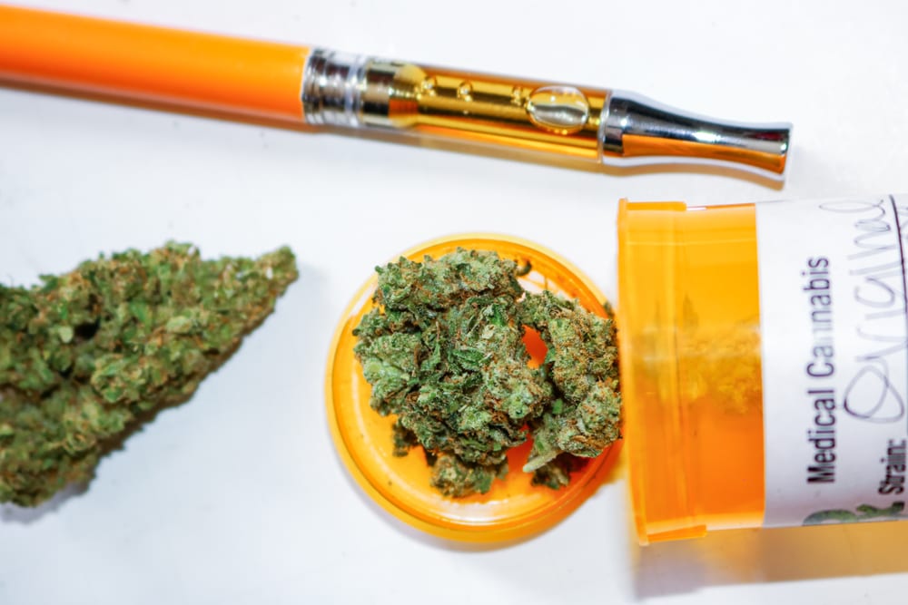 medical marijuana coming out of a pill bottle begging the question does marijuana kill cancer cells