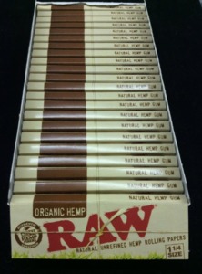 Raw Rolling Papers image
